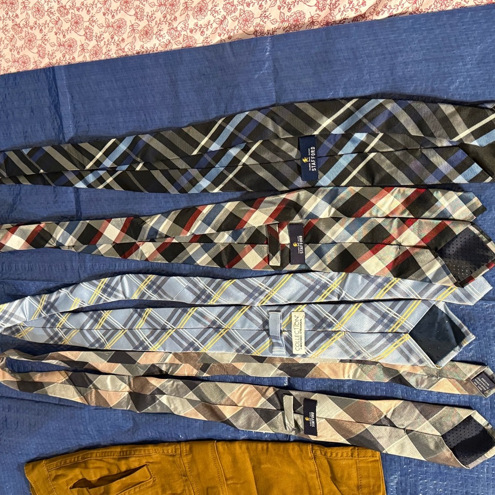 Stylish Plaid Ties Collection. 4 unidades